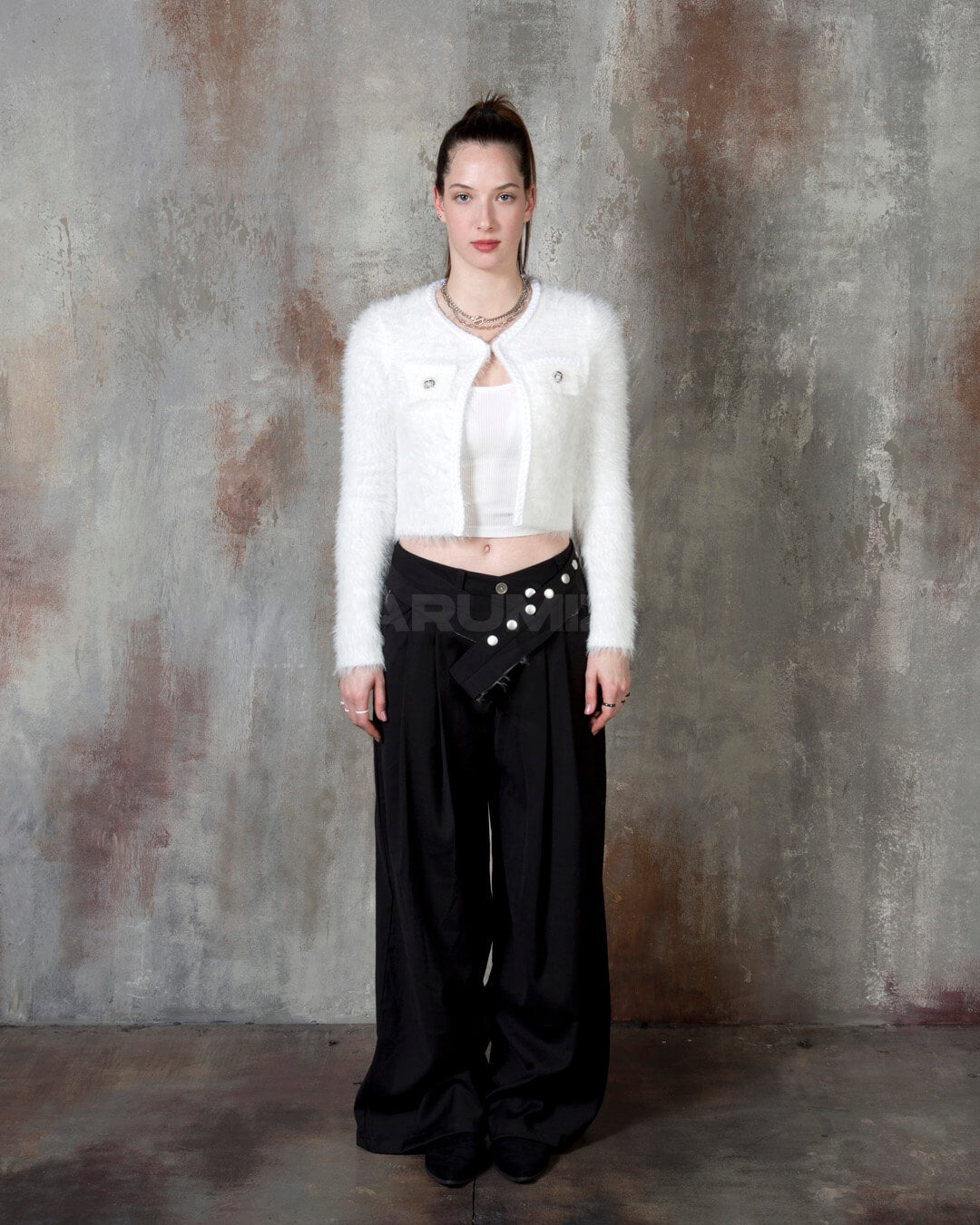 Angora Texture Two-Pocket Cropped Bolero Cardigan