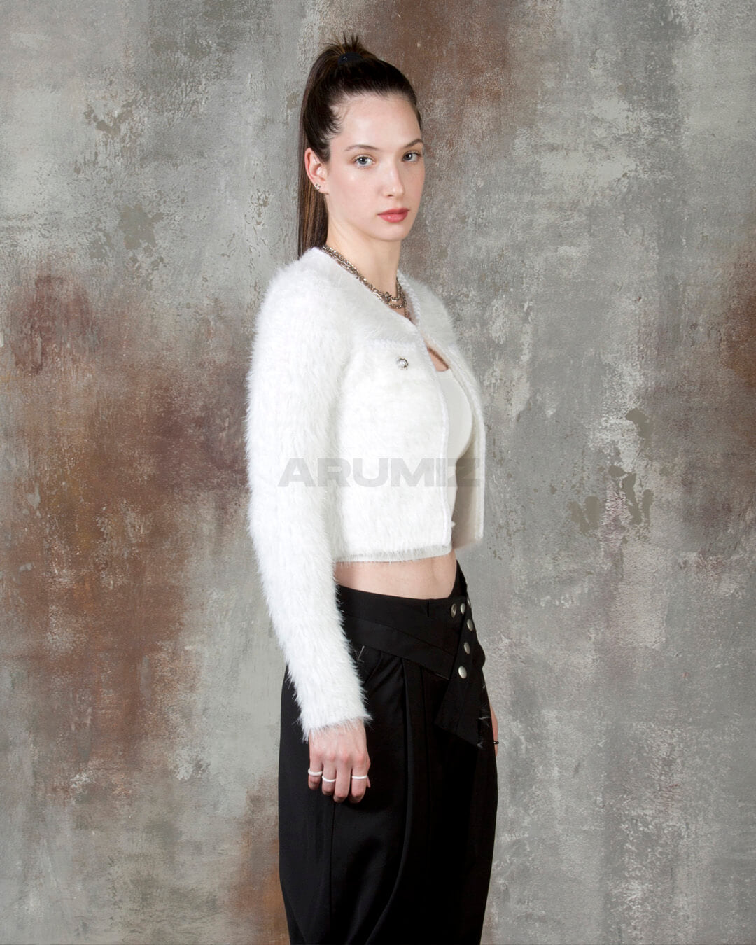 Angora Texture Two-Pocket Cropped Bolero Cardigan