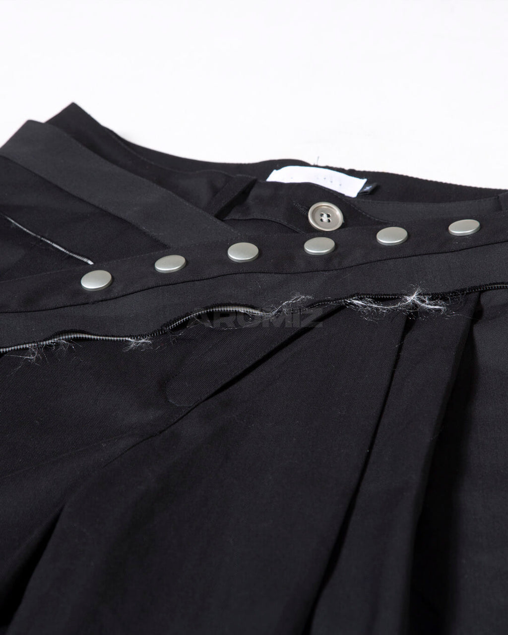 Stud Button Belt Pintuck Wide-Leg Slacks Pants