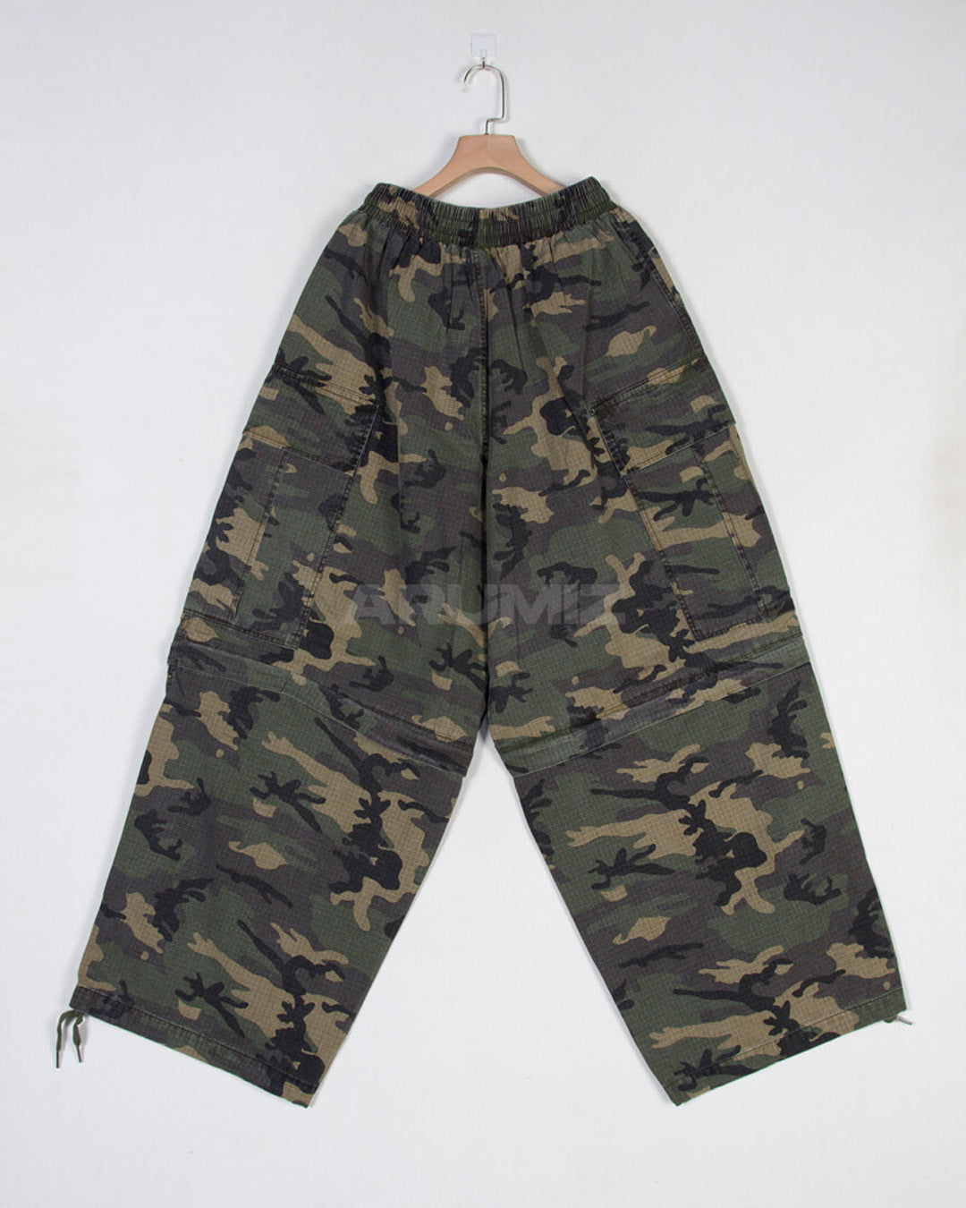 Convertible Two-Way Camo Wide-Leg Cargo Pants