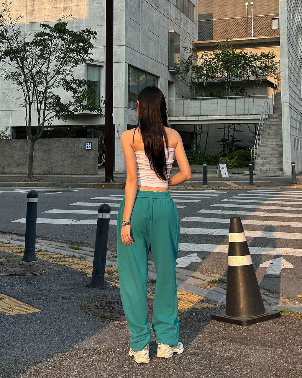 Washed Loose-Fit Cotton Jogger Pants