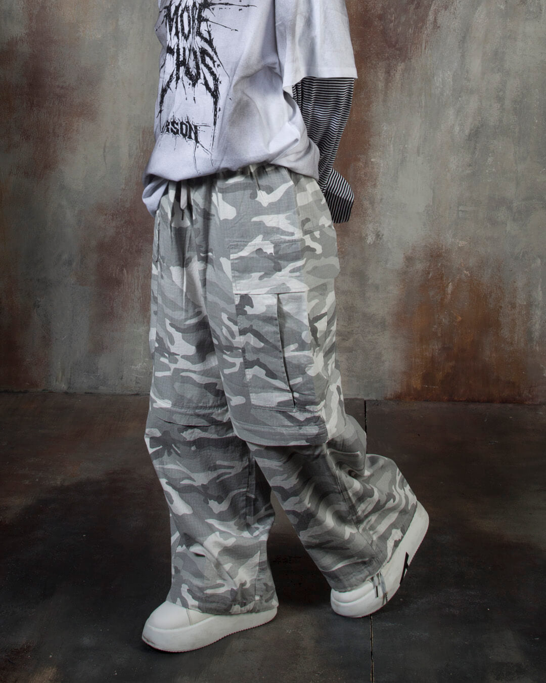 Convertible Two-Way Camo Wide-Leg Cargo Pants